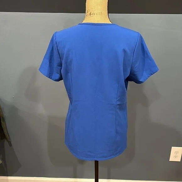 EUC Figs technical collection scrub top size small women’s - Picture 6 of 8
